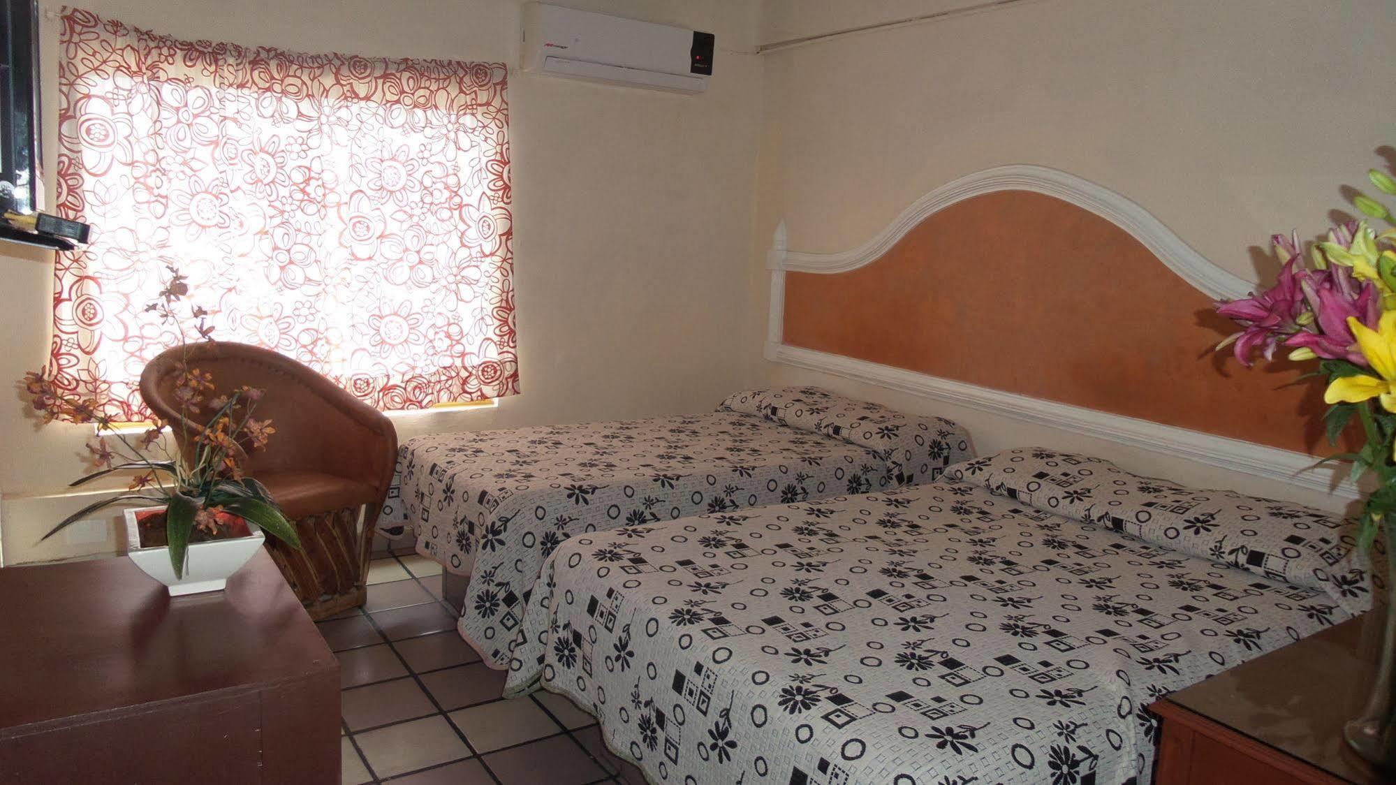 Hotel Del Valle Los Mochis Exterior foto